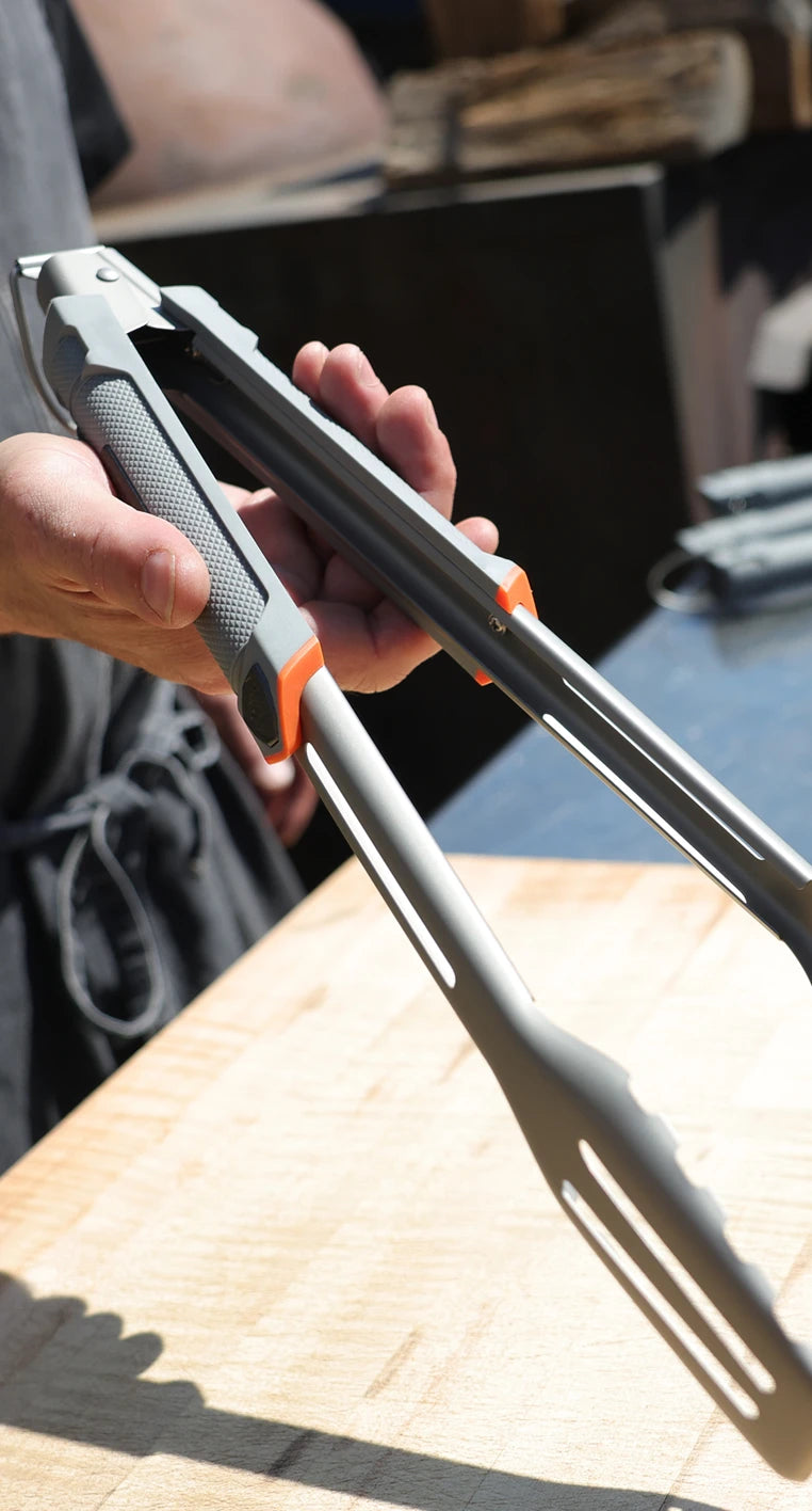 Locking Tongs Mechanism 10