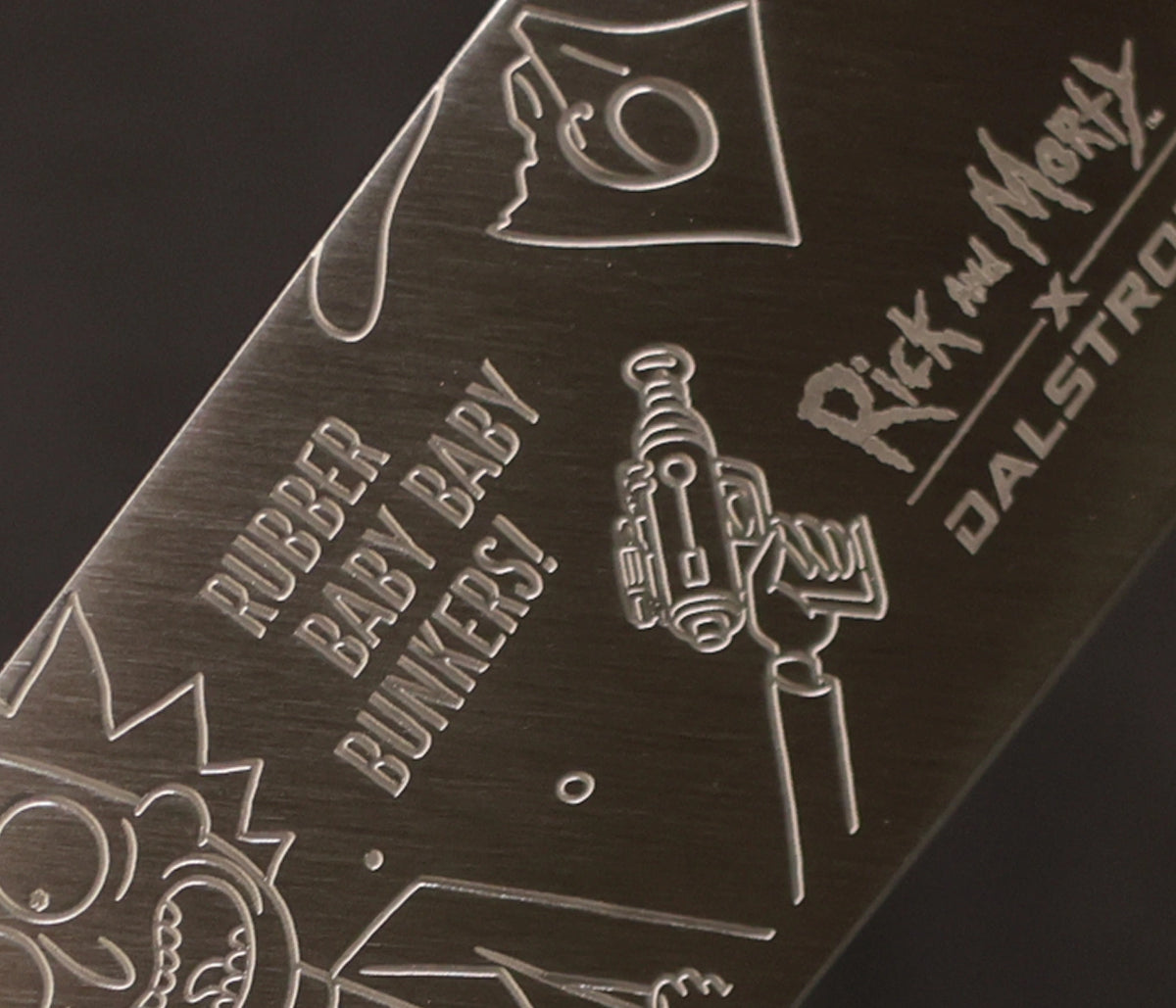 <h6>References true fans will get.</h6><p>Inspired by fan-favorite episode Total Rickall™, the blade is meticulously etched with characters and quotes that reward a closer look.</p>