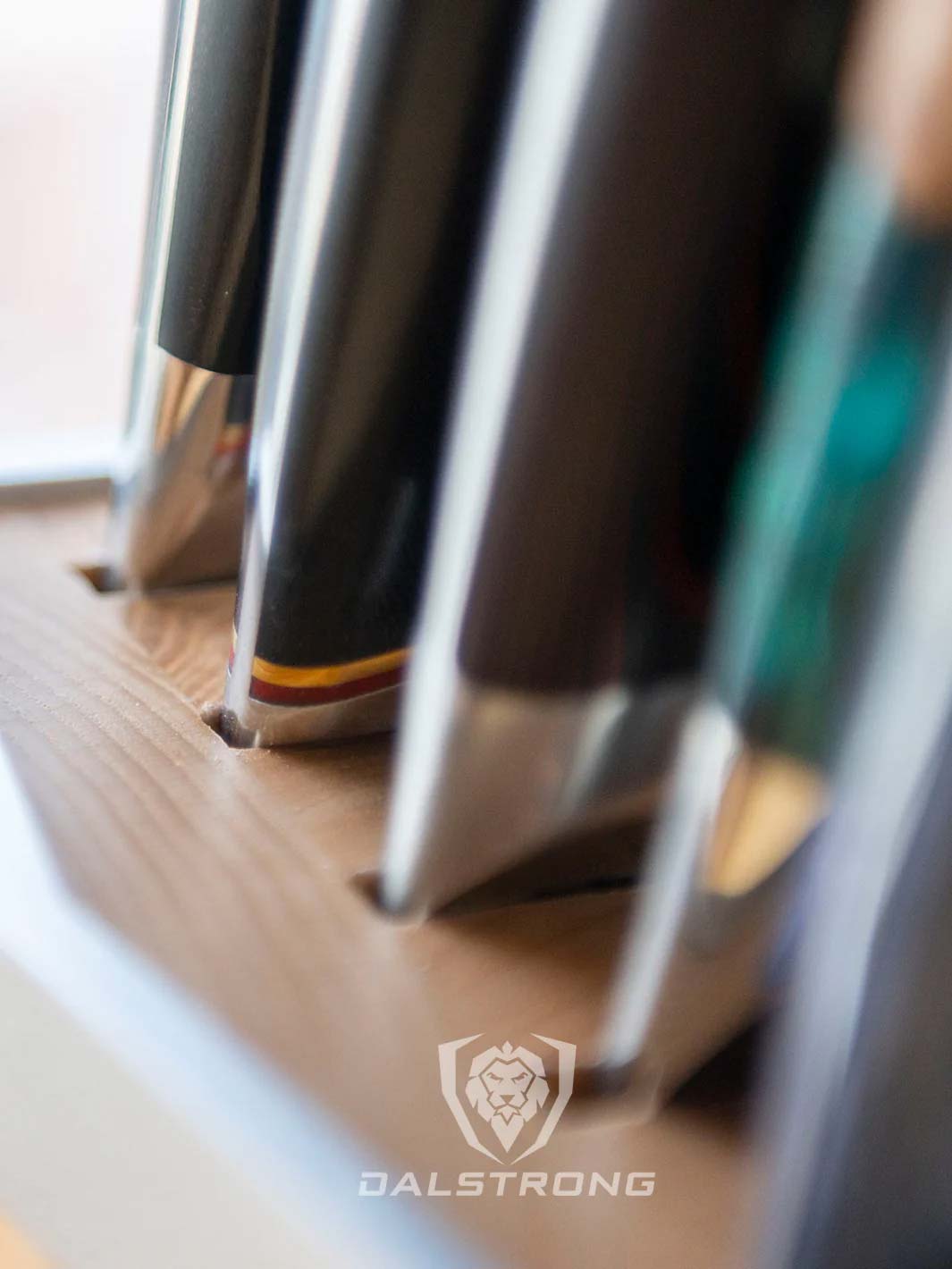 Universal Knife Block | 23 Slots | Dalstrong © 9