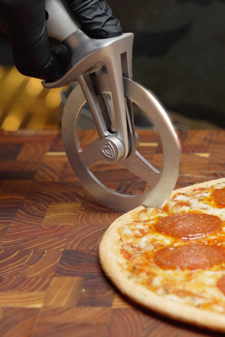 Pizza Wheel & Cutter | "The Orbit Razor" | Dalstrong ©