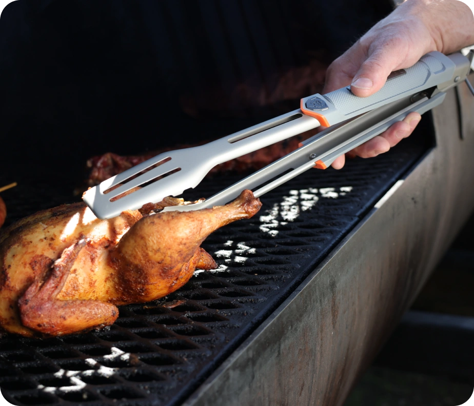 <h6><strong>Heat and corrosion, handled.</strong></h6><p>The Titanium Nitride coating boosts the steel’s resistance to both, keeping the tongs in working condition through years of direct-flame cooking.</p>