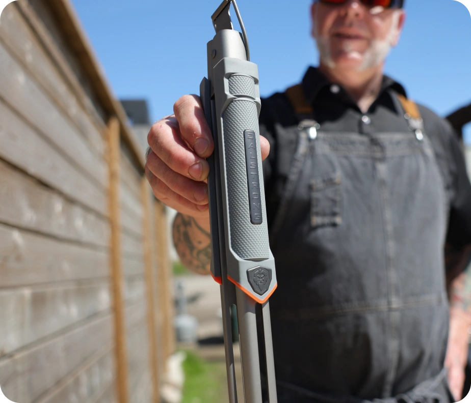 <h6><strong>Serious gear, tuned for long-haul use.</strong></h6><p>Most built-tough grill tongs come with the bulk to match. These don’t. The handle and head are engineered together to give you the heft you want at the head and the lightness you need at the wrist.</p>