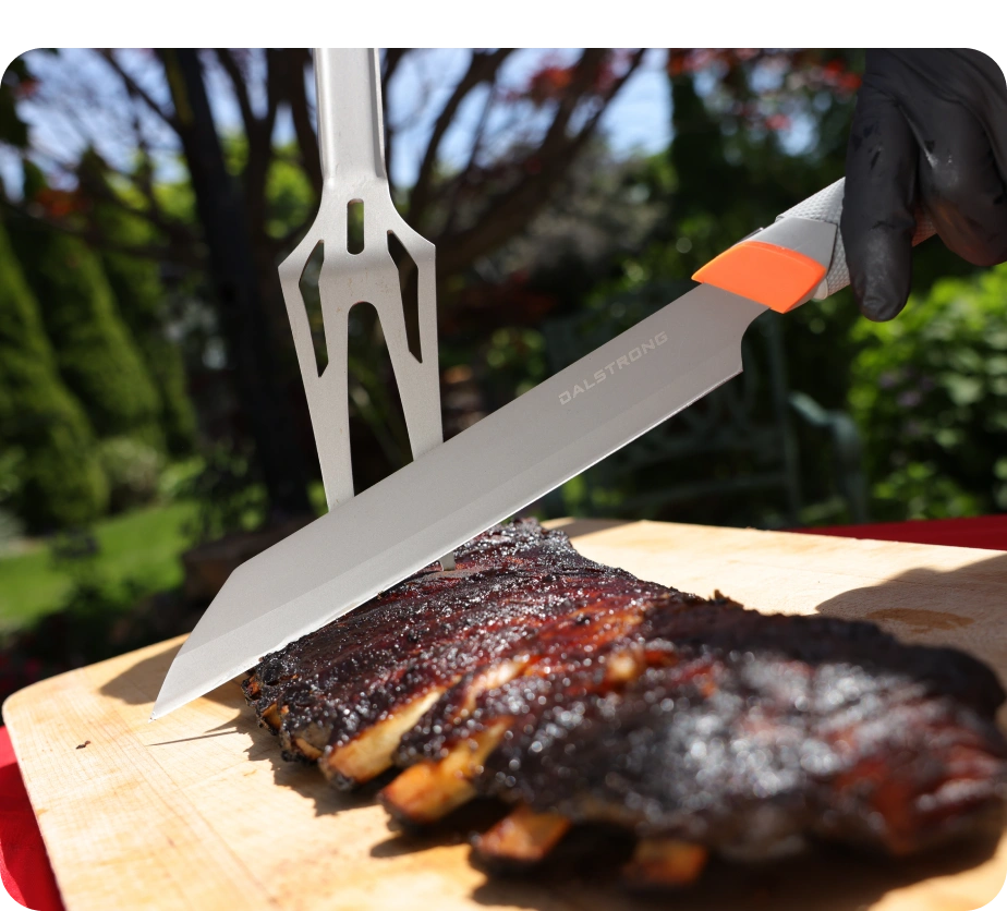 <h6>Engineered as a pair.</h6><p>Matched in build, balance, and feel. Pick either one up and it feels the same in your hand. The fork holds and serves, the knife glides through the rest.</p>