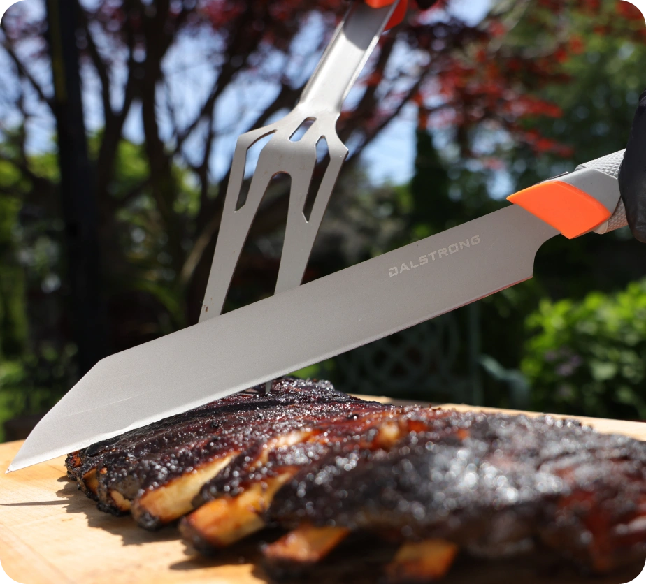 <h6>Sharp where it counts.</h6><p>The 7CR17MOV blade carries a razor-sharp edge at 57 HRC, tuned to slice through brisket, roasts, and whole birds cleanly without fussing over upkeep.</p>
