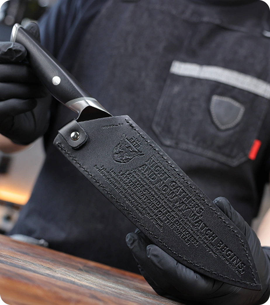 <h6>Store it without worry.</h6><p>Your sheath offers total protection while in storage, preventing unwanted contact with other knives and surfaces. </p><p></p><h6>Close it up.</h6><p>Featuring a snug fit and snap-close button, your knife won’t budge when it’s not at work. </p>