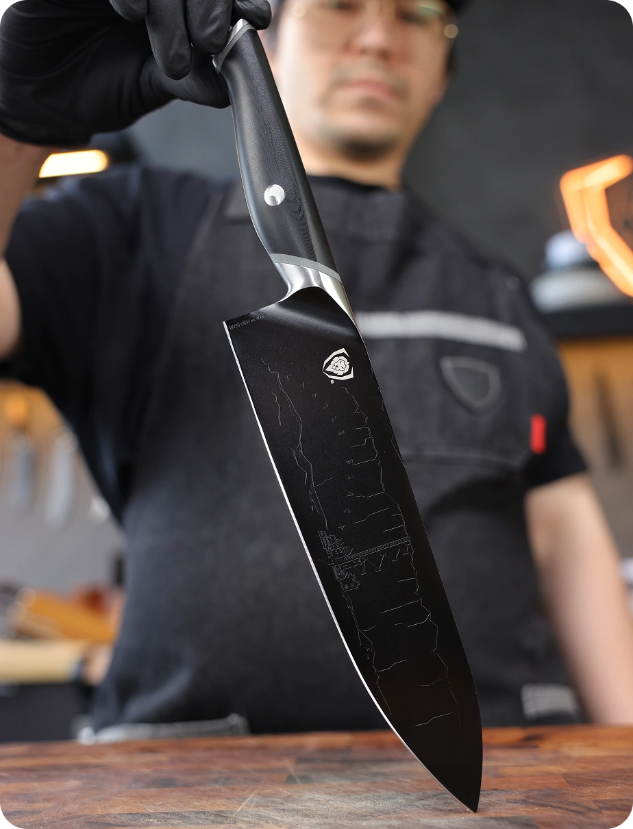<h6>Revel In The Detail</h6><p>Meticulously etched into the blade are Castle Black and the solemn Oath of the Night’s Watch. The symbolic Crow is laser engraved in the handle rivet. Each a lasting tribute to the brotherhood that guards the realms of men.</p>