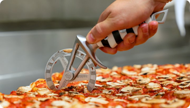 Beetlejuice™ Pizza Wheel