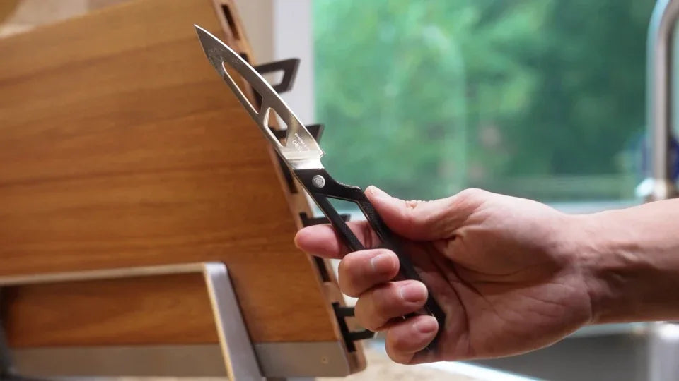 Watch the Arro five-knife set film