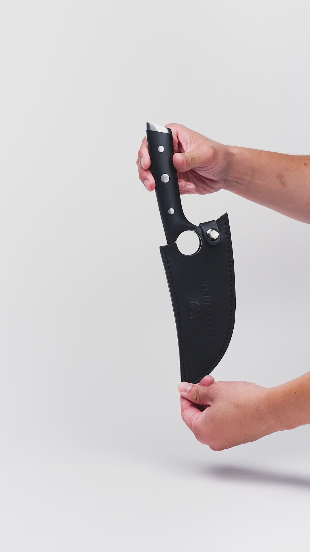 Chef & Utility Knife 7" | The Venator | Gladiator Series | NSF Certified | Dalstrong ©