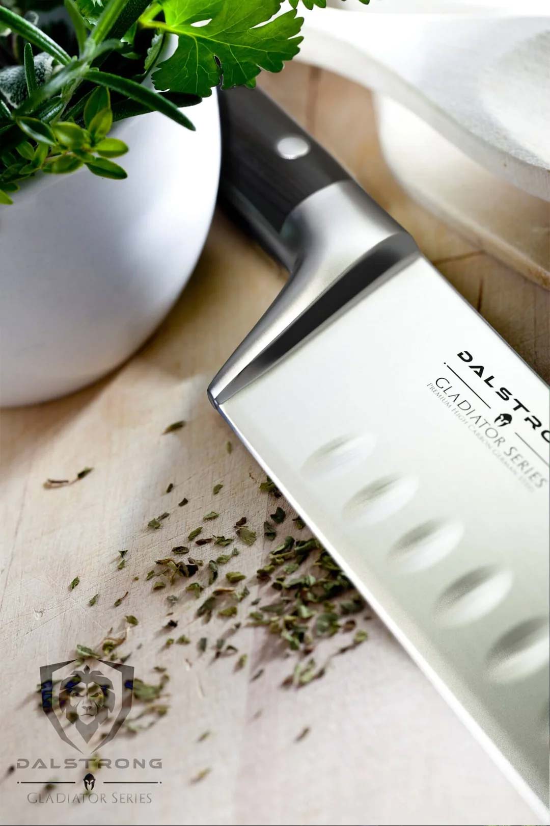 https://dalstrong.com/cdn/shop/products/GS_7in_Santoku_Knife_stock1.003_1080x_51ba951d-9814-46b4-b48d-e67555142c5c_1800x1800.jpg?v=1695942102